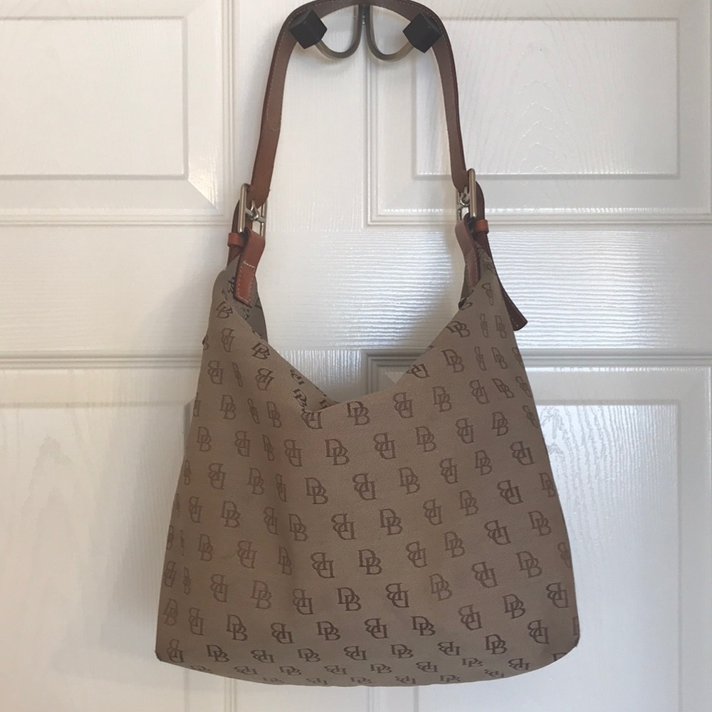 Dooney & Bourke hobo bag